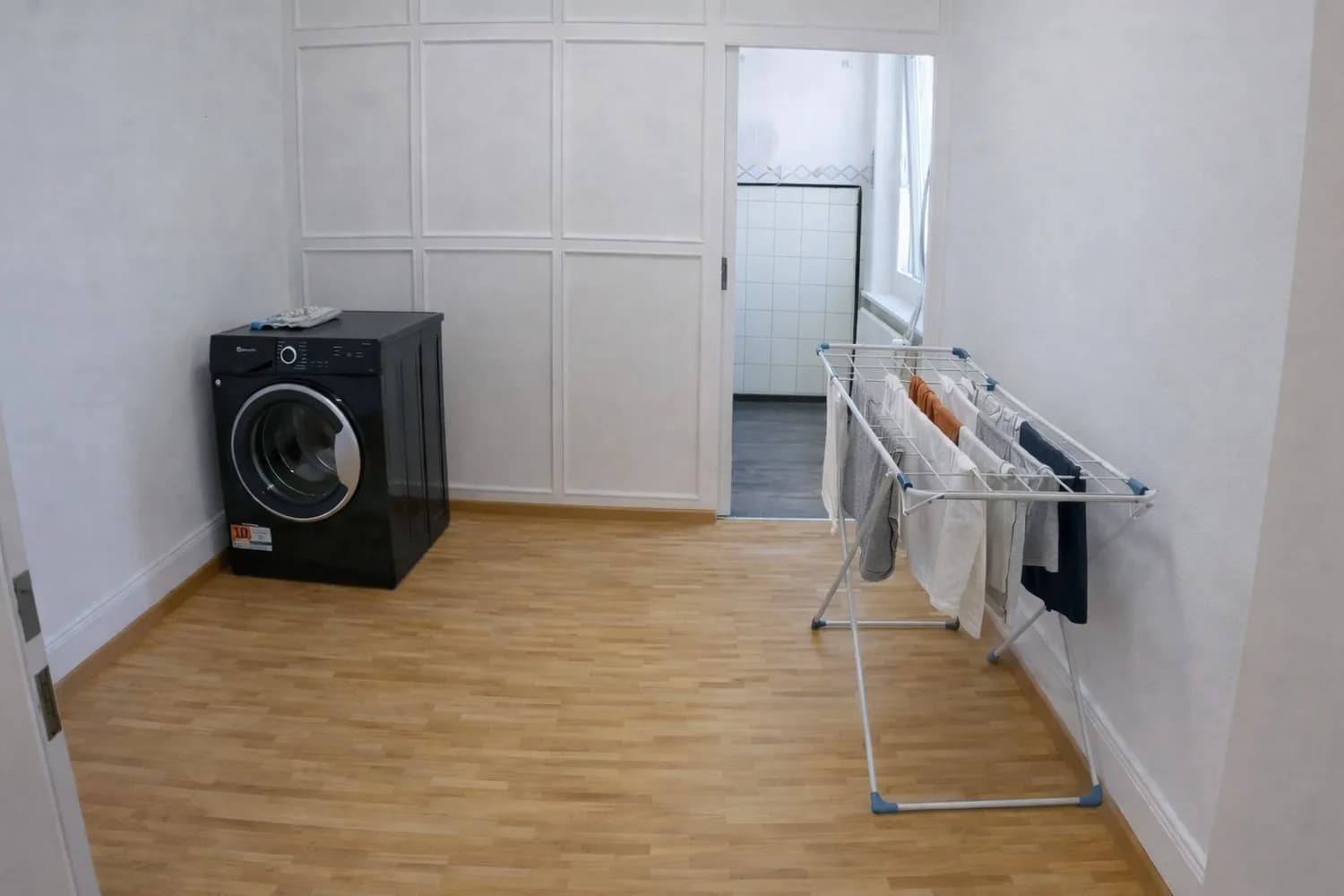 Waschküche mit Waschmaschine Stahlstrasse 3 St. Gallen — inklusive, keine Waschsalon-Kosten